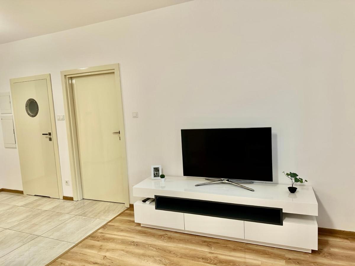 2-Bedroom Apartament Warszawa Praga Extérieur photo